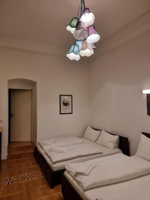 Sissi Royal Suite - Inner City 4 Bedroom Apartment Bécs Kültér fotó