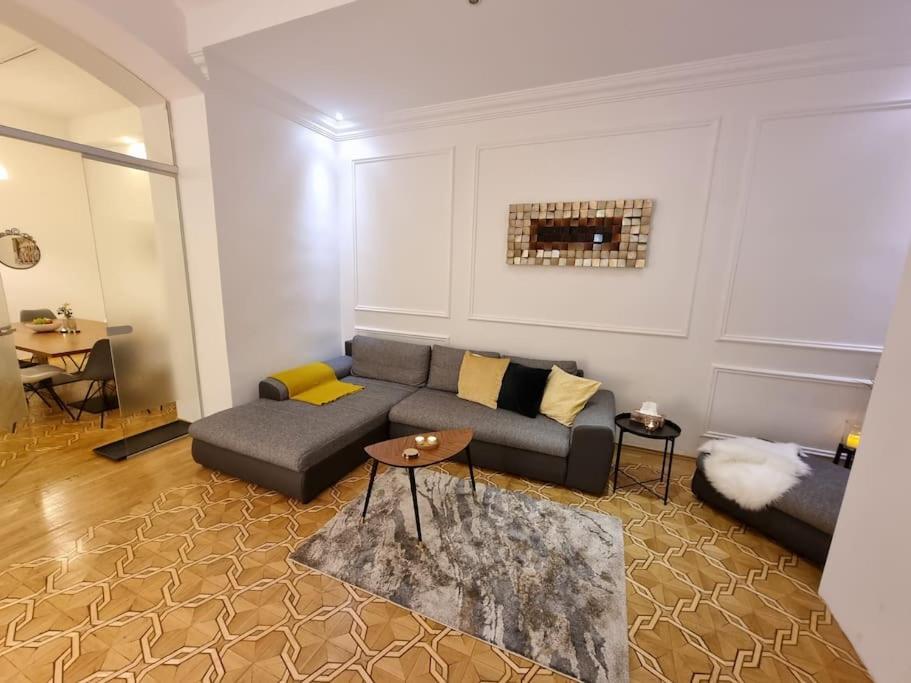 Sissi Royal Suite - Inner City 4 Bedroom Apartment Bécs Kültér fotó