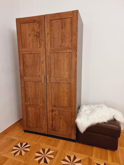 Sissi Royal Suite - Inner City 4 Bedroom Apartment Bécs Kültér fotó
